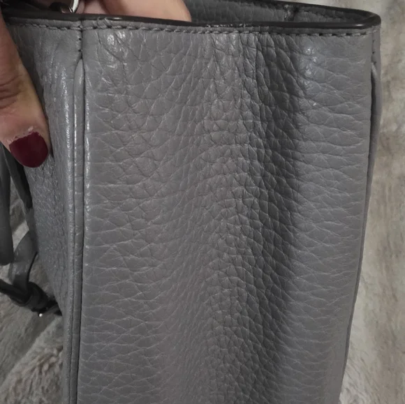 Kate Spade's Pebbled Leather Mulberry Tote/ Crossbody/Shoulder Bag In Grey. - Picture 8 of 16